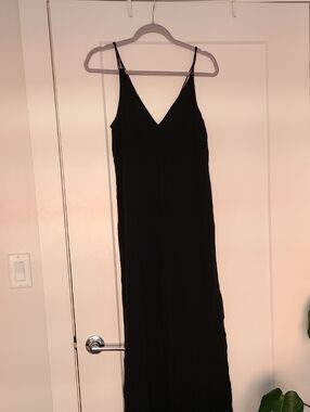 Black V-Neck Spaghetti Strap Women's Jumpsuit